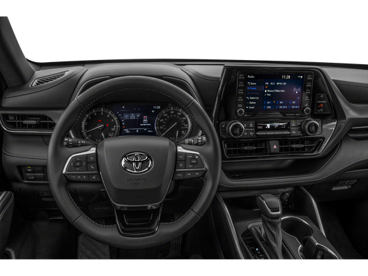 2022 Toyota Highlander XLE in Denton, TX - Shared Inventory - Toyota of Denton